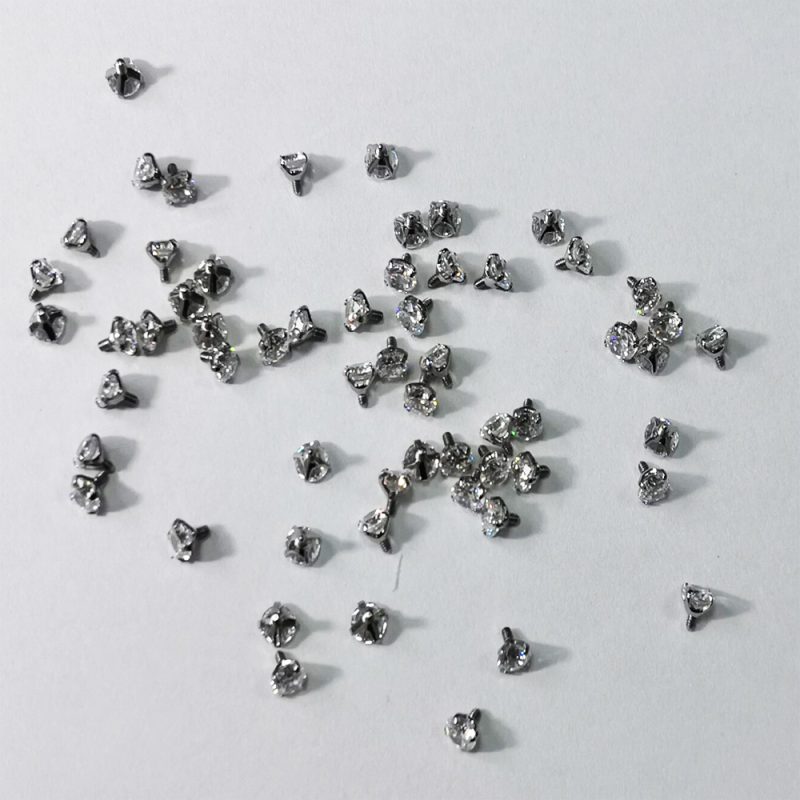 4 clawed CZ top