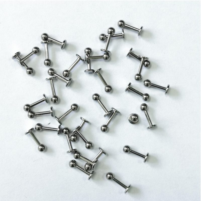 Silver Thread Lip Studs
